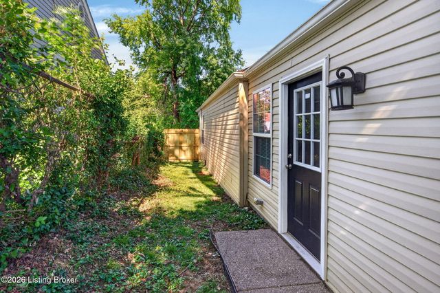 4327 S 1st St, Louisville, KY 40214