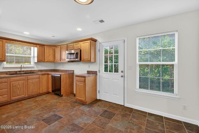 4327 S 1st St, Louisville, KY 40214