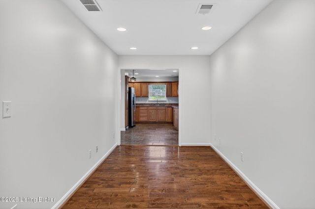 4327 S 1st St, Louisville, KY 40214