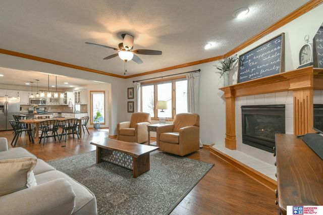 2855 Lawson Drive, Lincoln, NE 68516