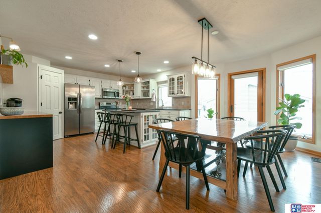 2855 Lawson Drive, Lincoln, NE 68516