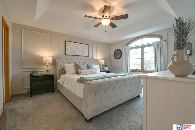 2855 Lawson Drive, Lincoln, NE 68516