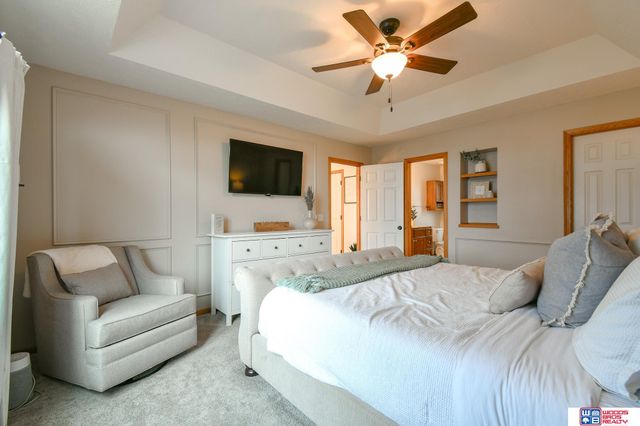 2855 Lawson Drive, Lincoln, NE 68516