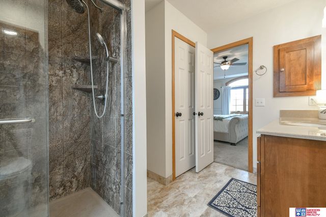 2855 Lawson Drive, Lincoln, NE 68516