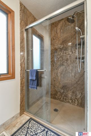 2855 Lawson Drive, Lincoln, NE 68516