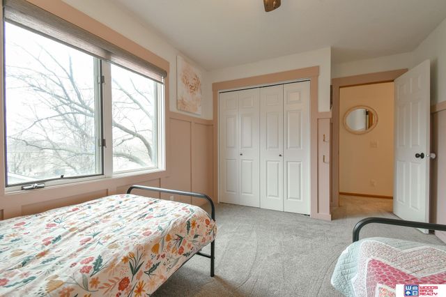 2855 Lawson Drive, Lincoln, NE 68516