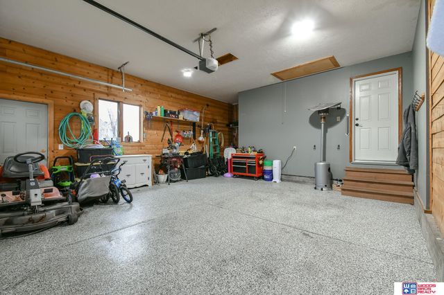 2855 Lawson Drive, Lincoln, NE 68516