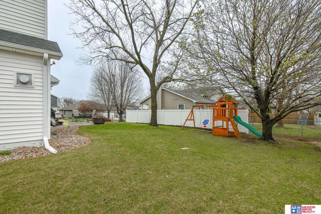 2855 Lawson Drive, Lincoln, NE 68516