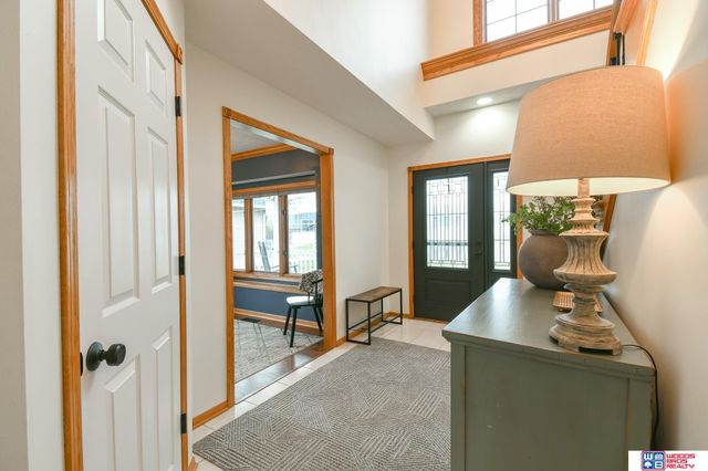 2855 Lawson Drive, Lincoln, NE 68516