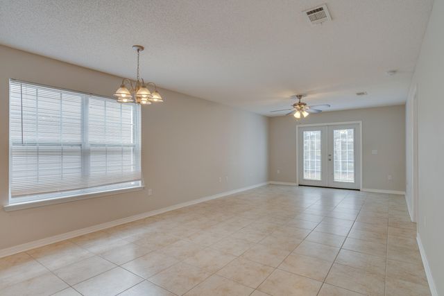 315 Dahlquist Drive, Crestview, FL 32539