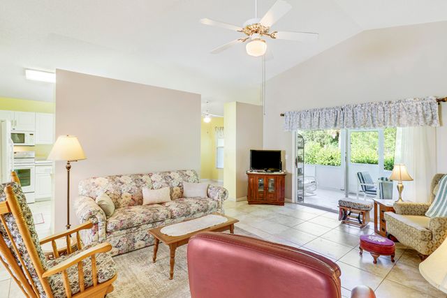 6018 Travelers Way, Fort Pierce, FL 34982