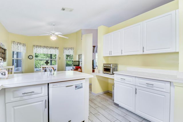 6018 Travelers Way, Fort Pierce, FL 34982