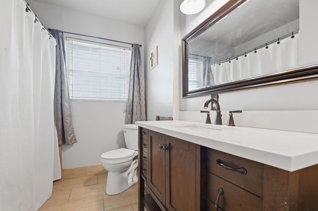 1705 Chilton Drive, Baytown, TX 77520