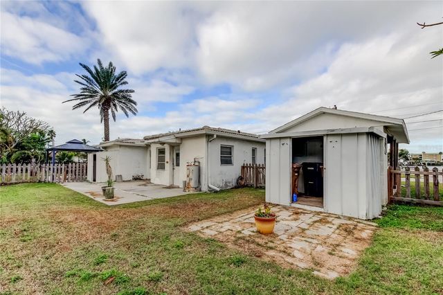 245 145TH AVENUE E, Madeira Beach, FL 33708