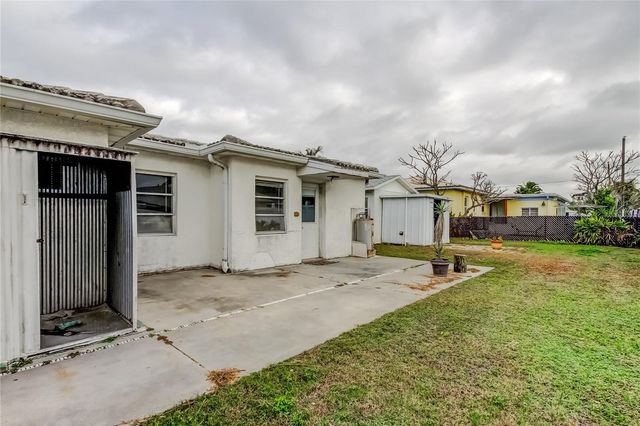 245 145TH AVENUE E, Madeira Beach, FL 33708