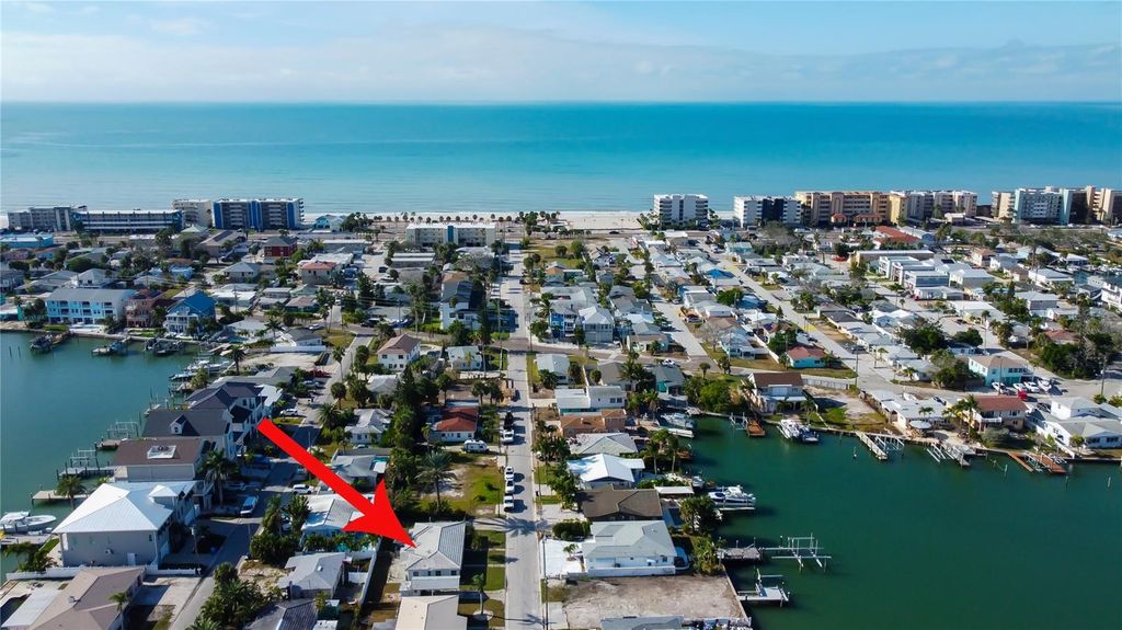 245 145TH AVENUE E, Madeira Beach, FL 33708