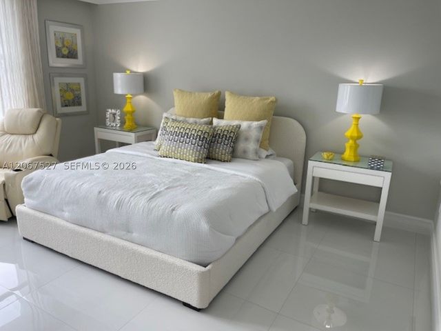 5001 Collins Ave 14A, Miami Beach, FL 33140