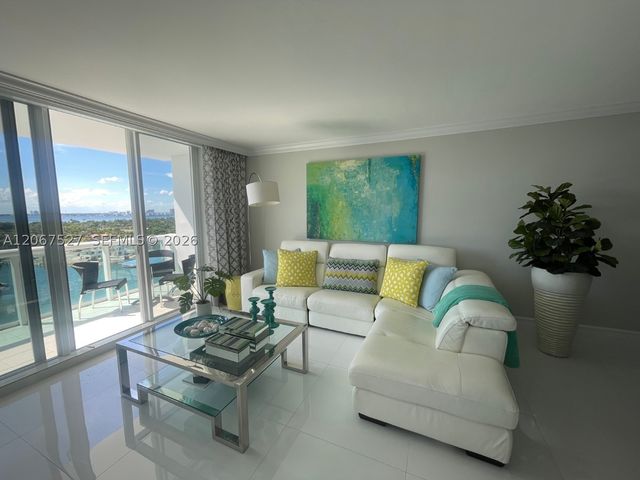 5001 Collins Ave 14A, Miami Beach, FL 33140