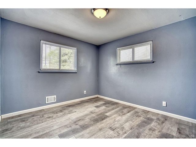 3137 Ursula St, Aurora, CO 80011