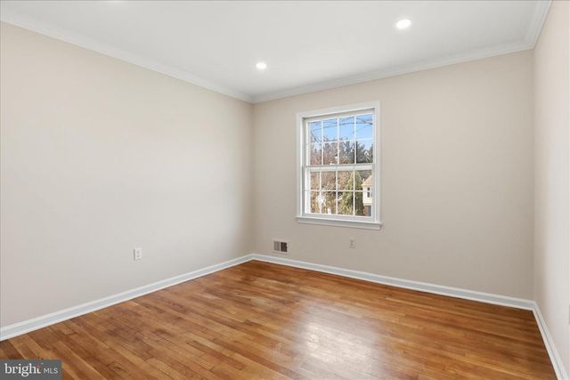 2228 LOCH LOMOND DR, Vienna, VA 22181