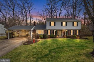 2228 LOCH LOMOND DR, Vienna, VA 22181