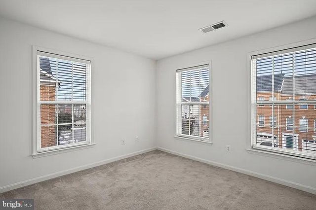 24689 SILTSTONE SQ, Aldie, VA 20105