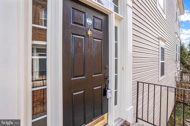 24689 SILTSTONE SQ, Aldie, VA 20105