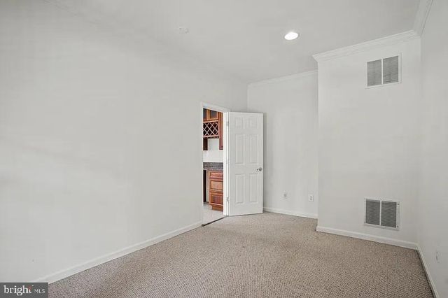 24689 SILTSTONE SQ, Aldie, VA 20105
