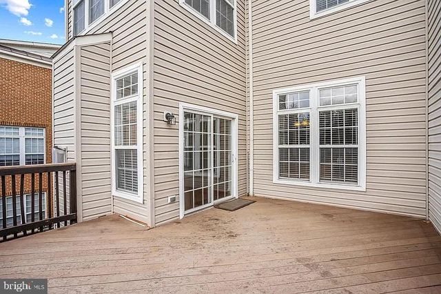 24689 SILTSTONE SQ, Aldie, VA 20105