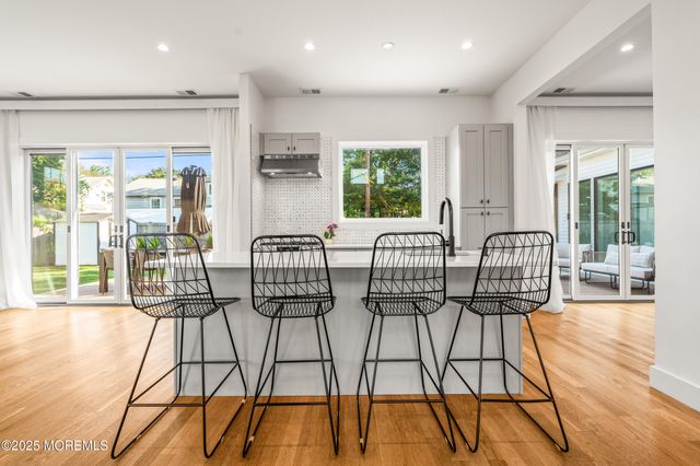 519 Laurel Avenue, West Allenhurst, NJ 07711