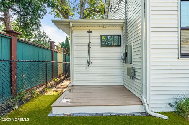 519 Laurel Avenue, West Allenhurst, NJ 07711
