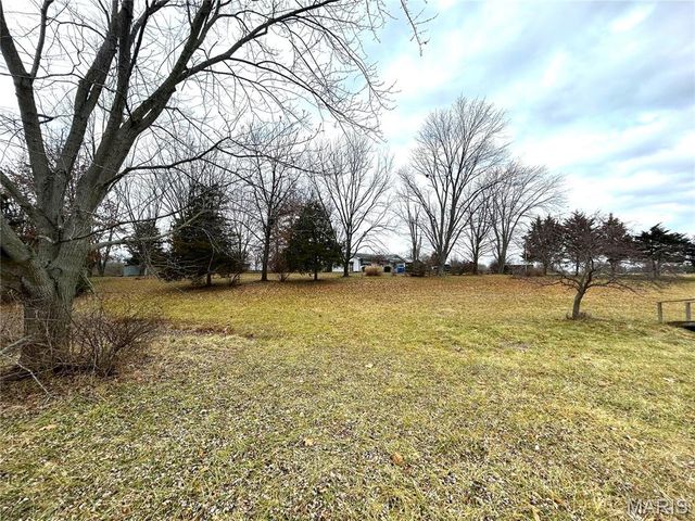 214 US Hway 67, Carrollton, IL 62016