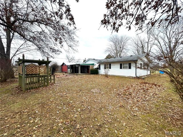 214 US Hway 67, Carrollton, IL 62016