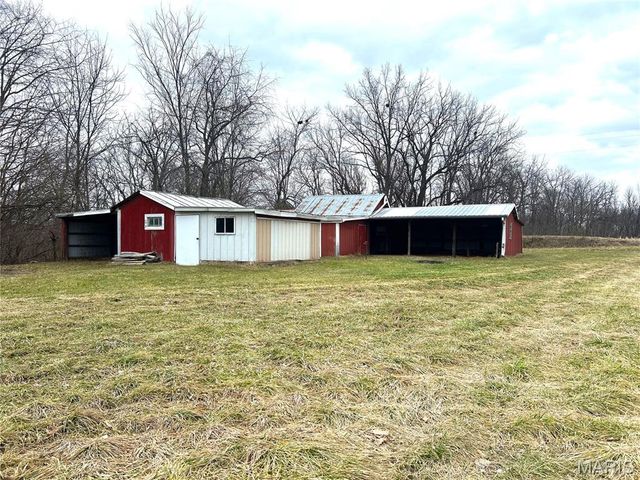 214 US Hway 67, Carrollton, IL 62016