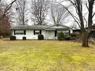 214 US Hway 67, Carrollton, IL 62016