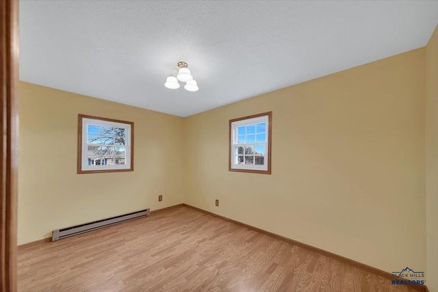 4613 HOGAN, Rapid City, SD 57703