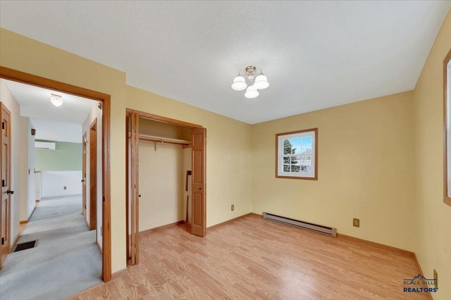 4613 HOGAN, Rapid City, SD 57703