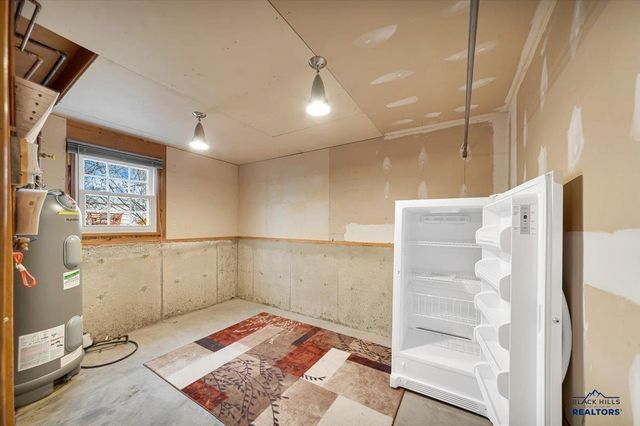 4613 HOGAN, Rapid City, SD 57703