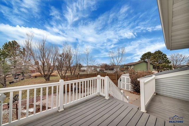 4613 HOGAN, Rapid City, SD 57703