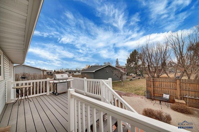 4613 HOGAN, Rapid City, SD 57703