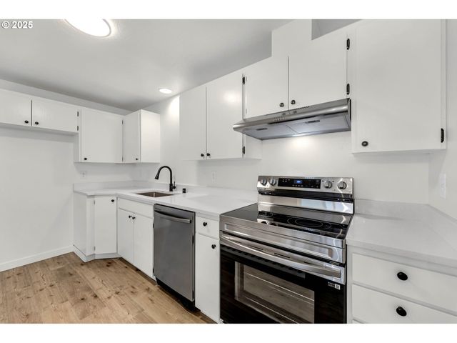 8321 Ne 157TH Ave, Vancouver, WA 98682