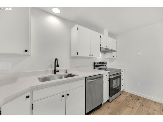 8321 Ne 157TH Ave, Vancouver, WA 98682