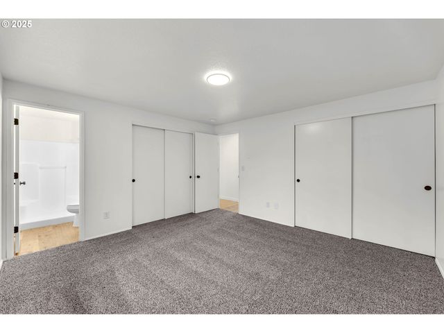 8321 Ne 157TH Ave, Vancouver, WA 98682