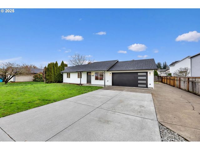 8321 Ne 157TH Ave, Vancouver, WA 98682