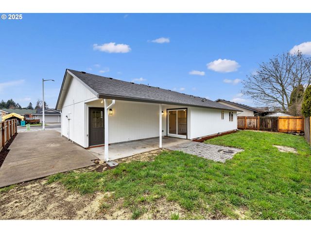 8321 Ne 157TH Ave, Vancouver, WA 98682