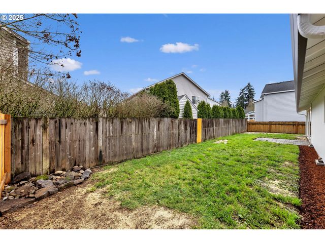 8321 Ne 157TH Ave, Vancouver, WA 98682