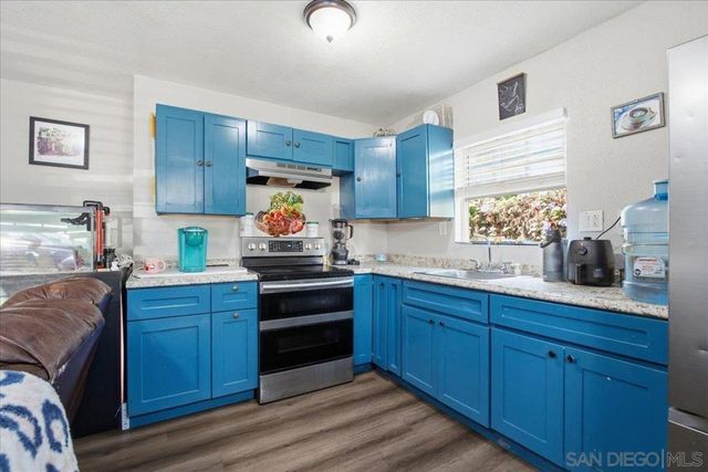 2304 G Ave, National City, CA 91950