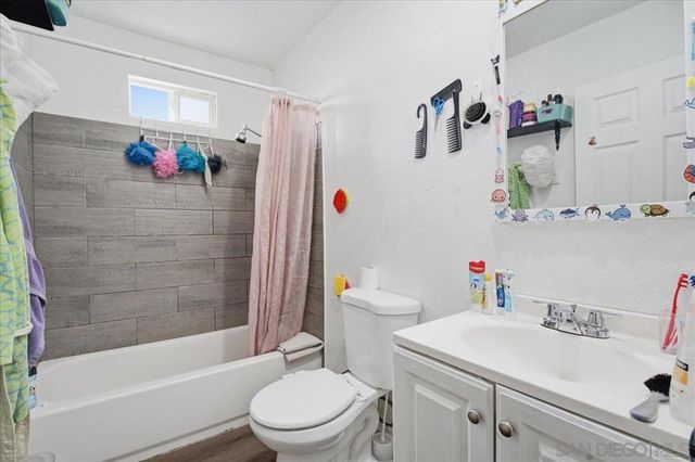 2304 G Ave, National City, CA 91950