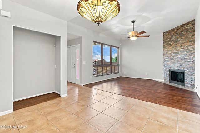6255 N Camino Pimeria Alta Apt 15, Tucson, AZ 85718
