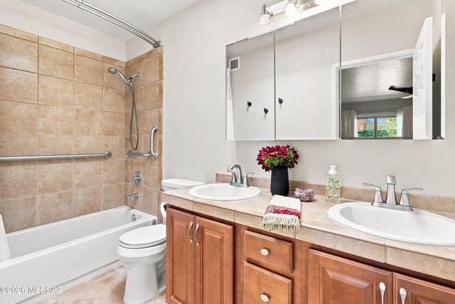 6255 N Camino Pimeria Alta Apt 15, Tucson, AZ 85718